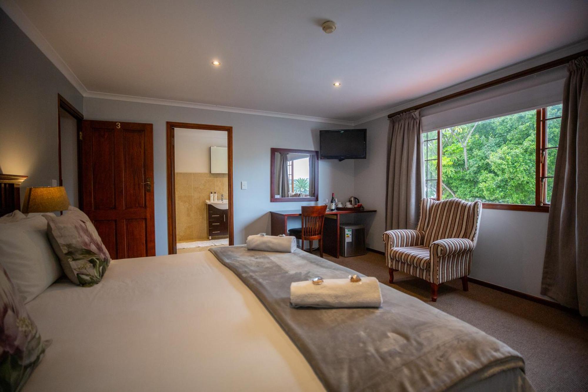 Deluxe Double or Twin Room